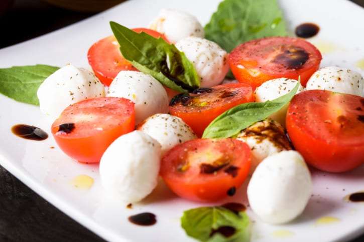 Cherry Tomato and Mozzarella Balls Caprese Salad Recipe ...