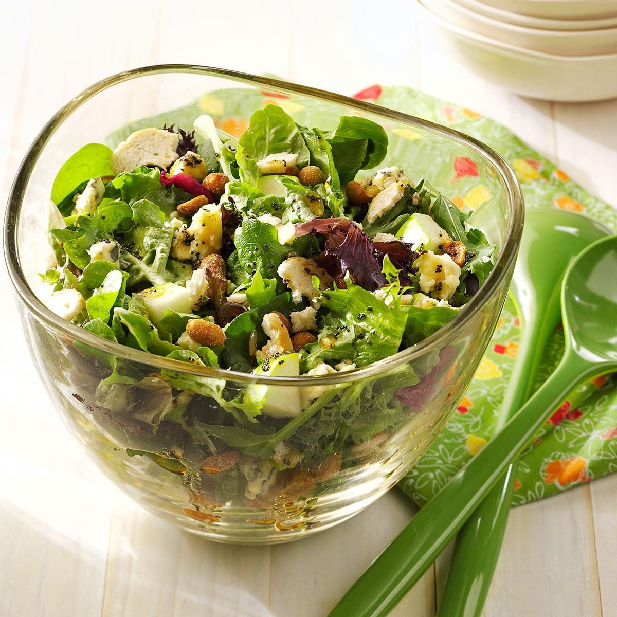 Crunchy Apple Mixed Greens Salad Recipe