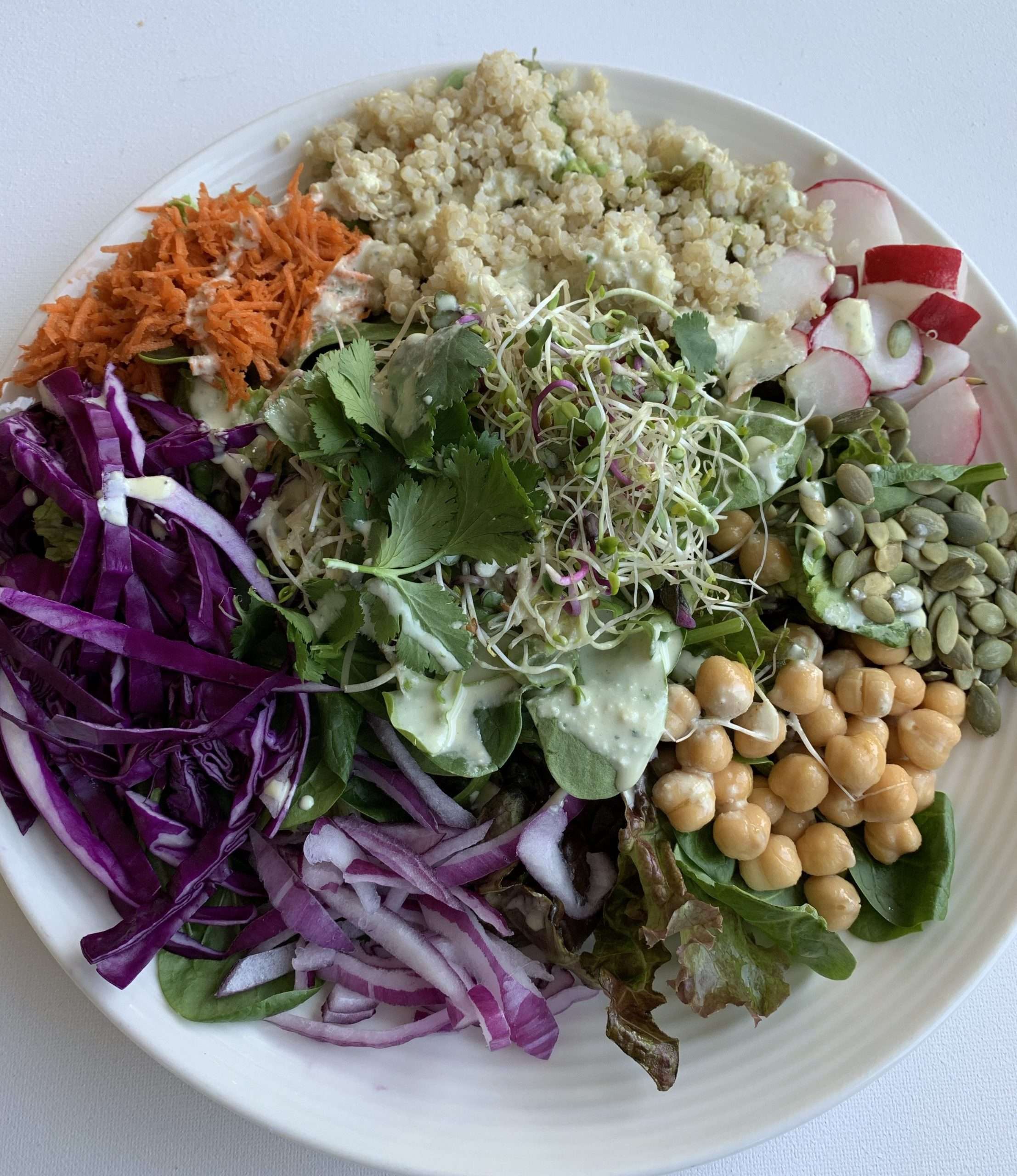 Detox salad and creamy vegan dressing recipe by Nutrition ...