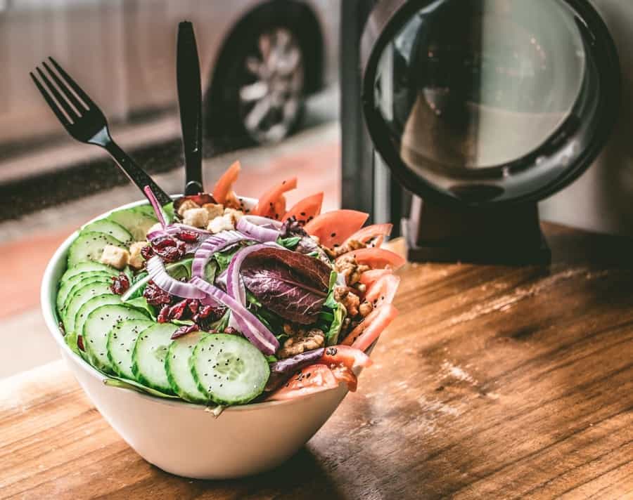 Does Eating Salad Every Day Help You Lose Weight?