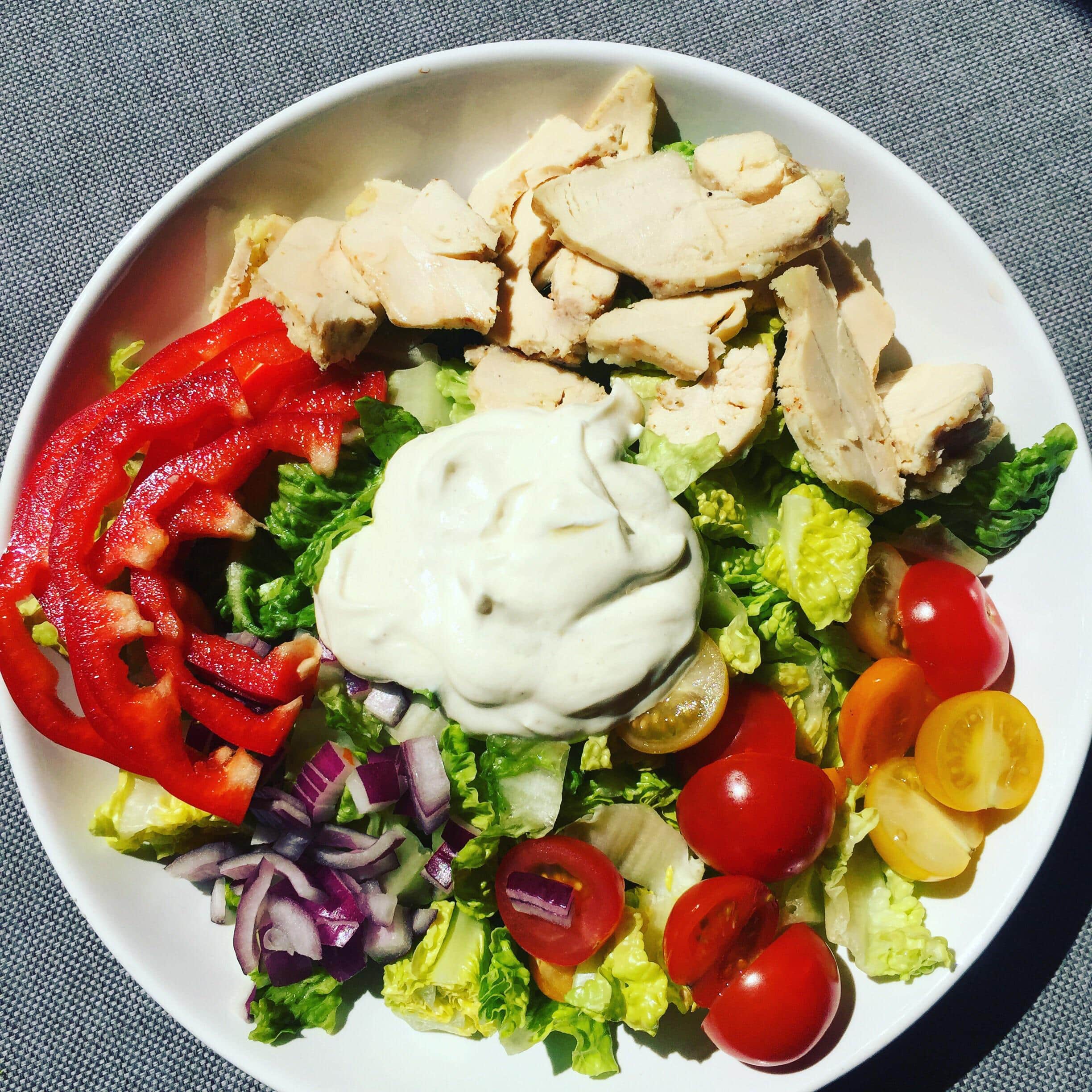 Giant chicken salad with Greek yogurt/spicy mustard dressing : Volumeeating