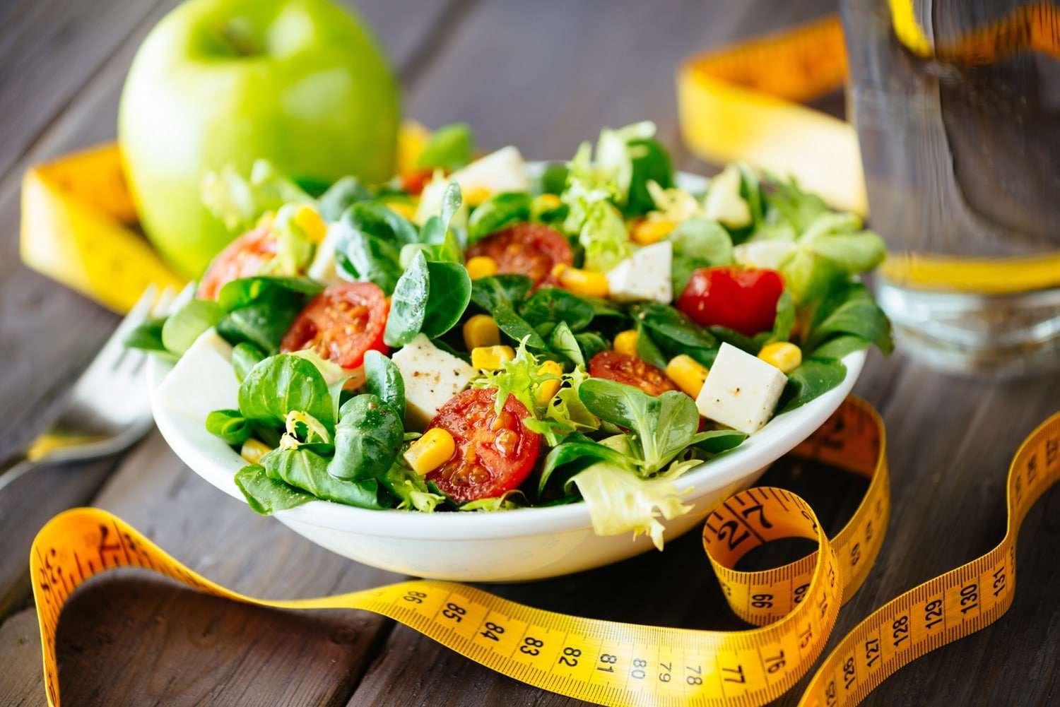 Is It Possible To Lose Weight By Eating Salads &  Fruit Only?