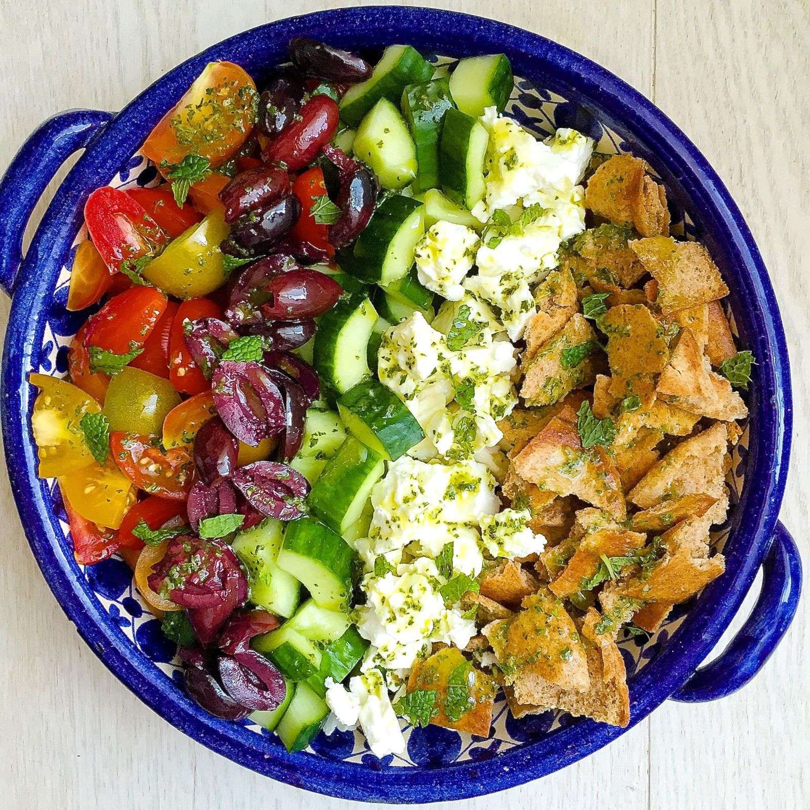 Mediterranean Salad with Lemon
