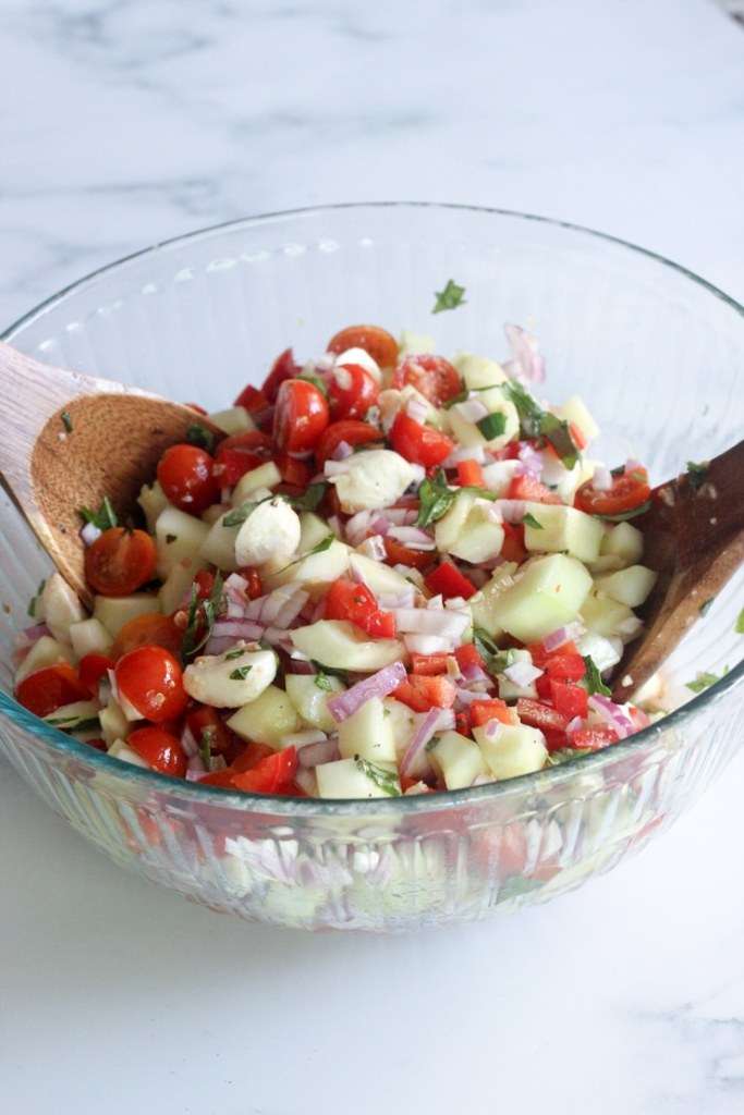 The Best Caprese Cucumber Salad Recipe with Mozzarella ...