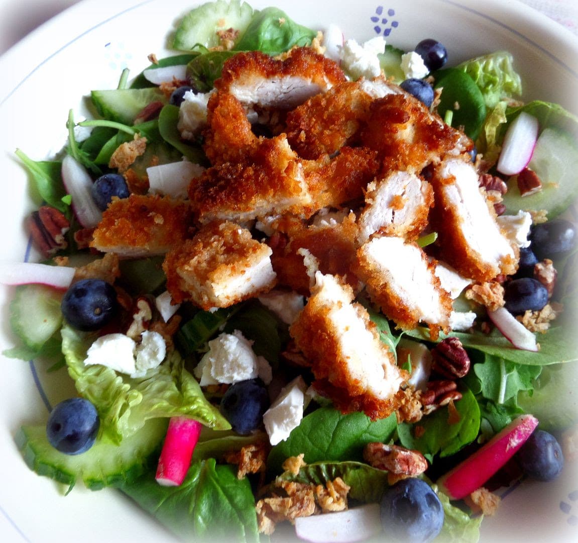 The English Kitchen: Crispy Chicken Salad with a Blueberry Vinaigrette