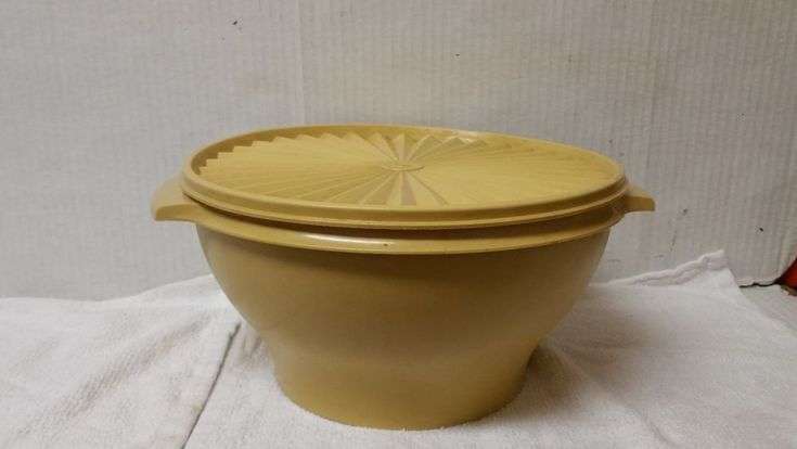 VINTAGE HARVEST YELLOW TUPPERWARE SALAD BOWL #880 WITH ...